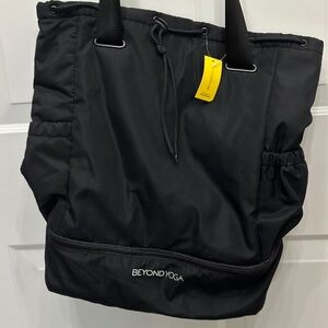 NWT Beyond Yoga Backpack Sack, Black, Two Compartments, Water Bottle Holders